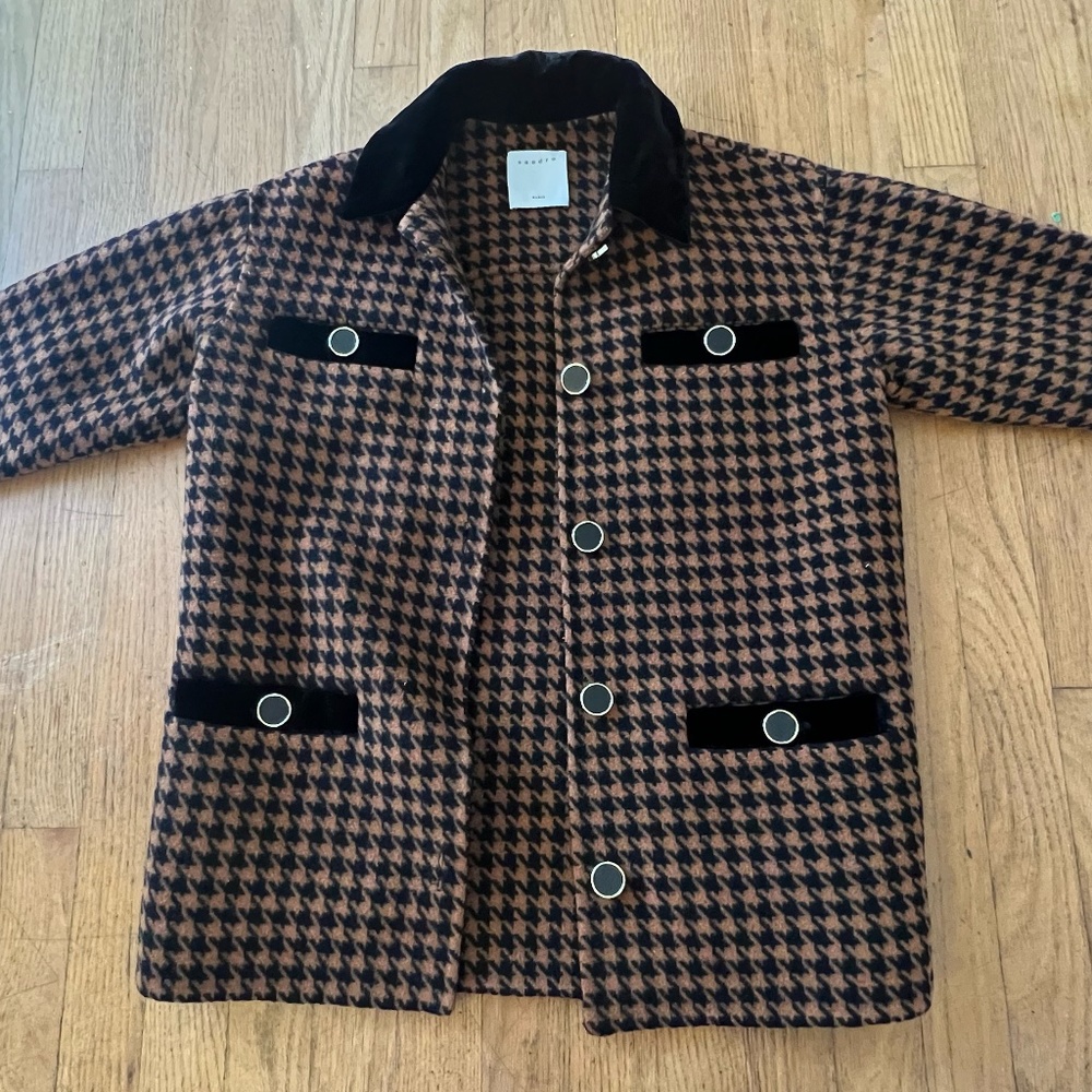 Sandro Houndstooth brown woolen jacket with fur